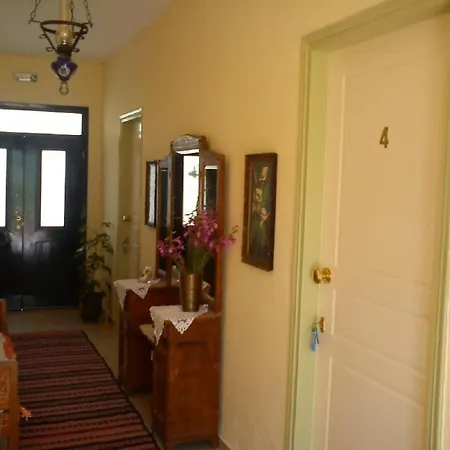 Hariklia Rent 3*
