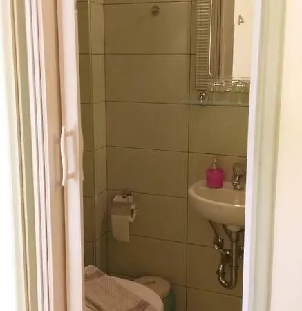 Hariklia Rent